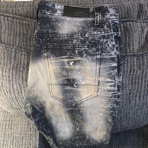 Halifax Distressed Jeans